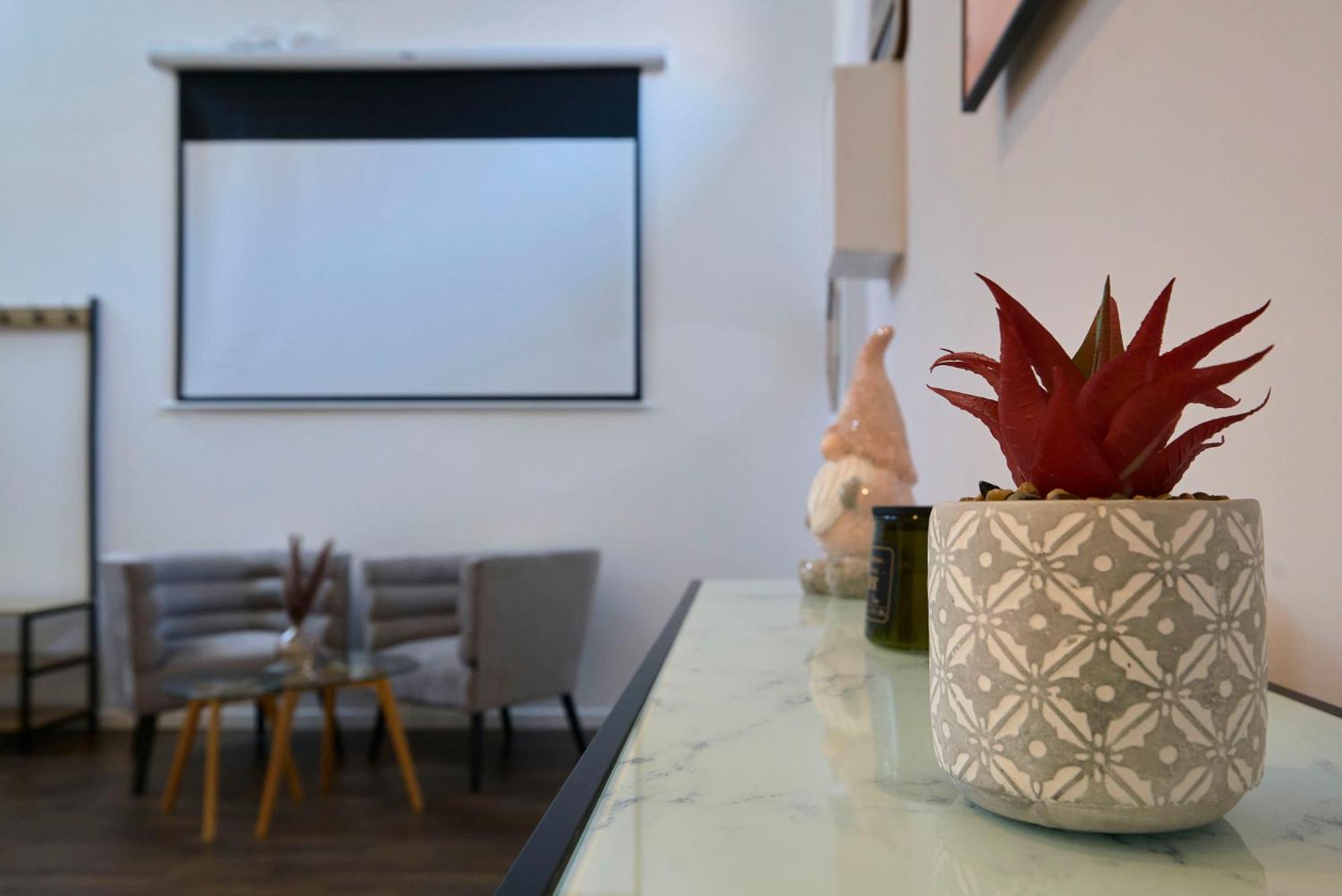 Ng Suitehome - Lille L L Mairie - Gare L Nain - Grand - Balneo - Netflix - Wifi Appartement *