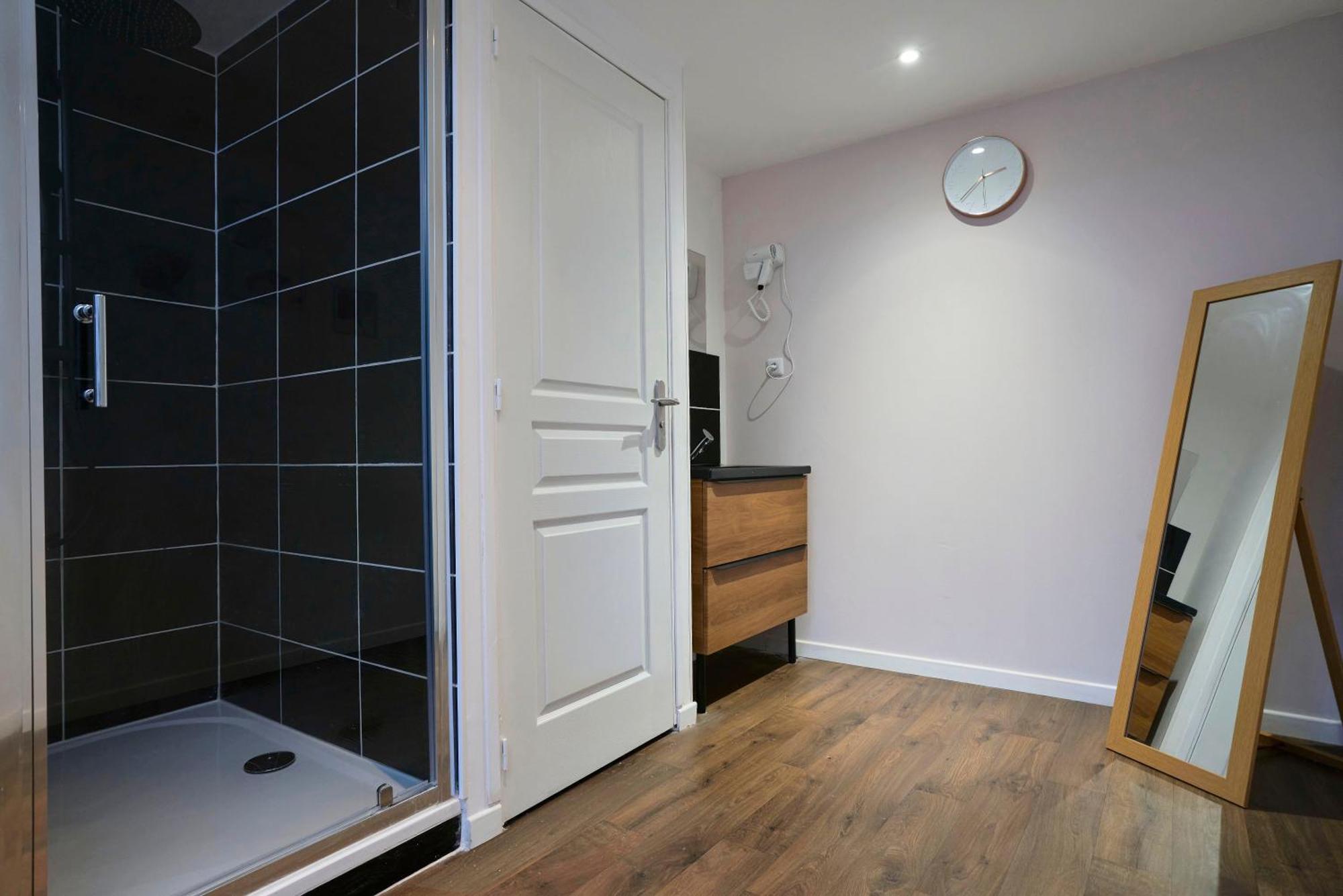 Ng Suitehome - Lille L L Mairie - Gare L Nain - Grand - Balneo - Netflix - Wifi Appartement