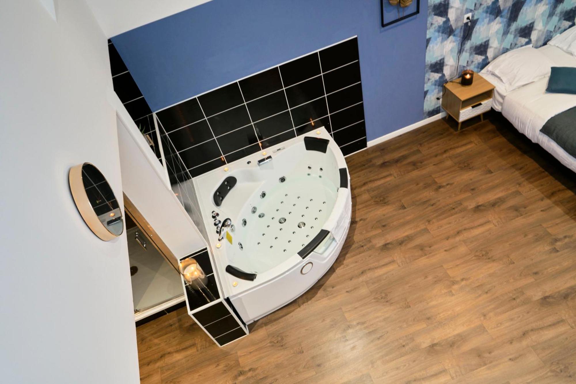 Ng Suitehome - Lille L L Mairie - Gare L Nain - Grand - Balneo - Netflix - Wifi Appartement Roubaix