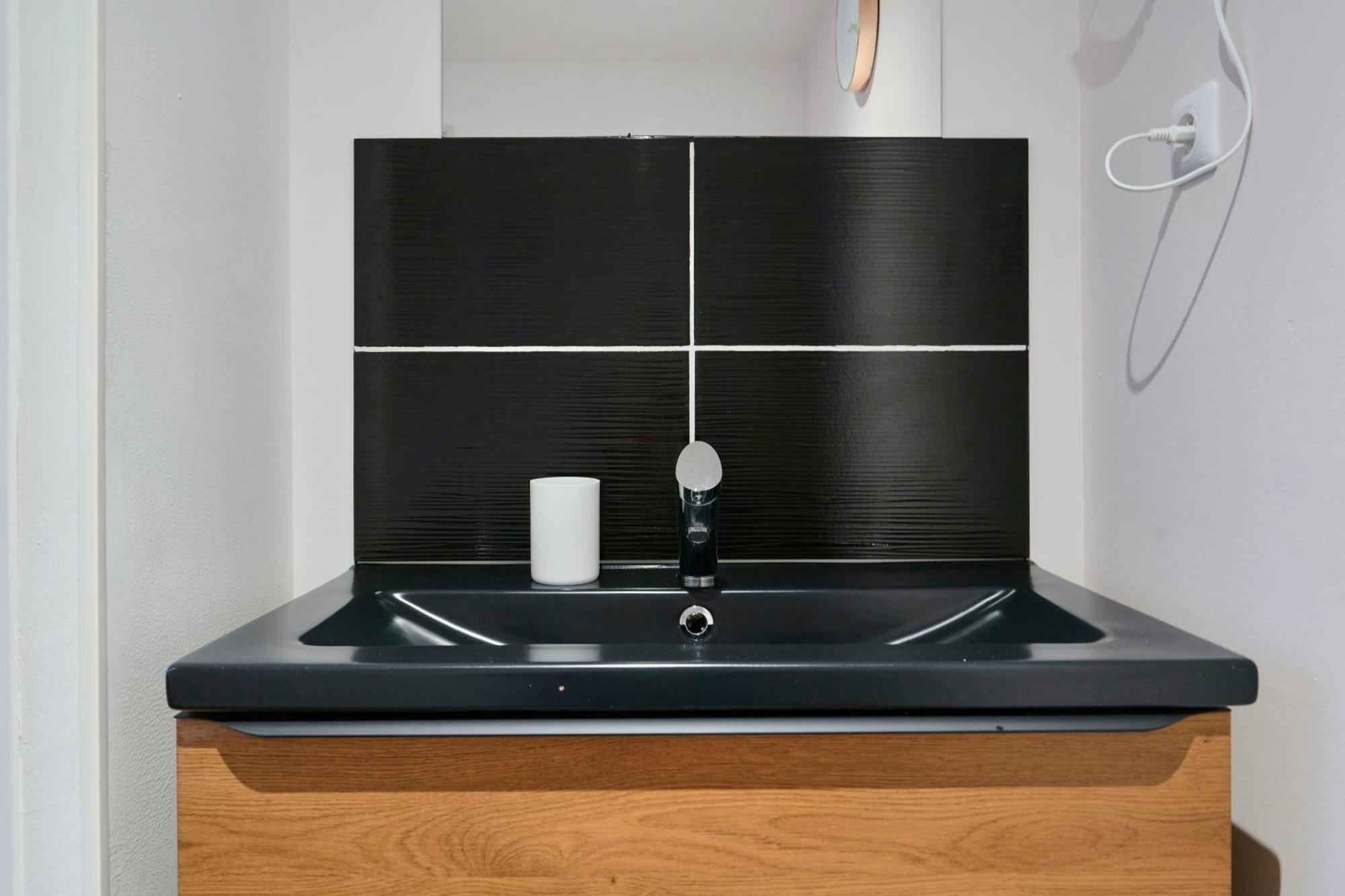 Ng Suitehome - Lille L L Mairie - Gare L Nain - Grand - Balneo - Netflix - Wifi Appartement Roubaix